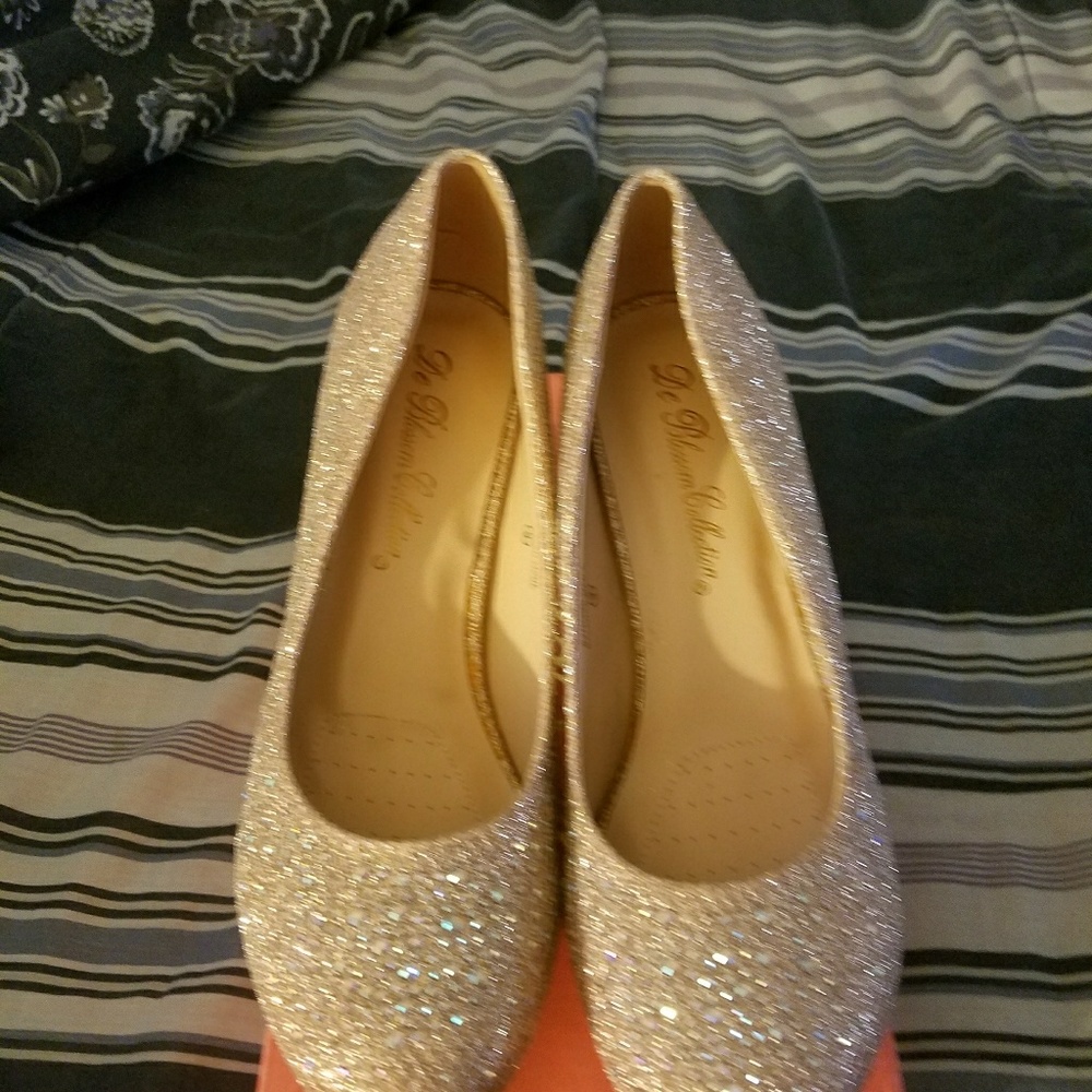Shoes - Picture 2 of 2